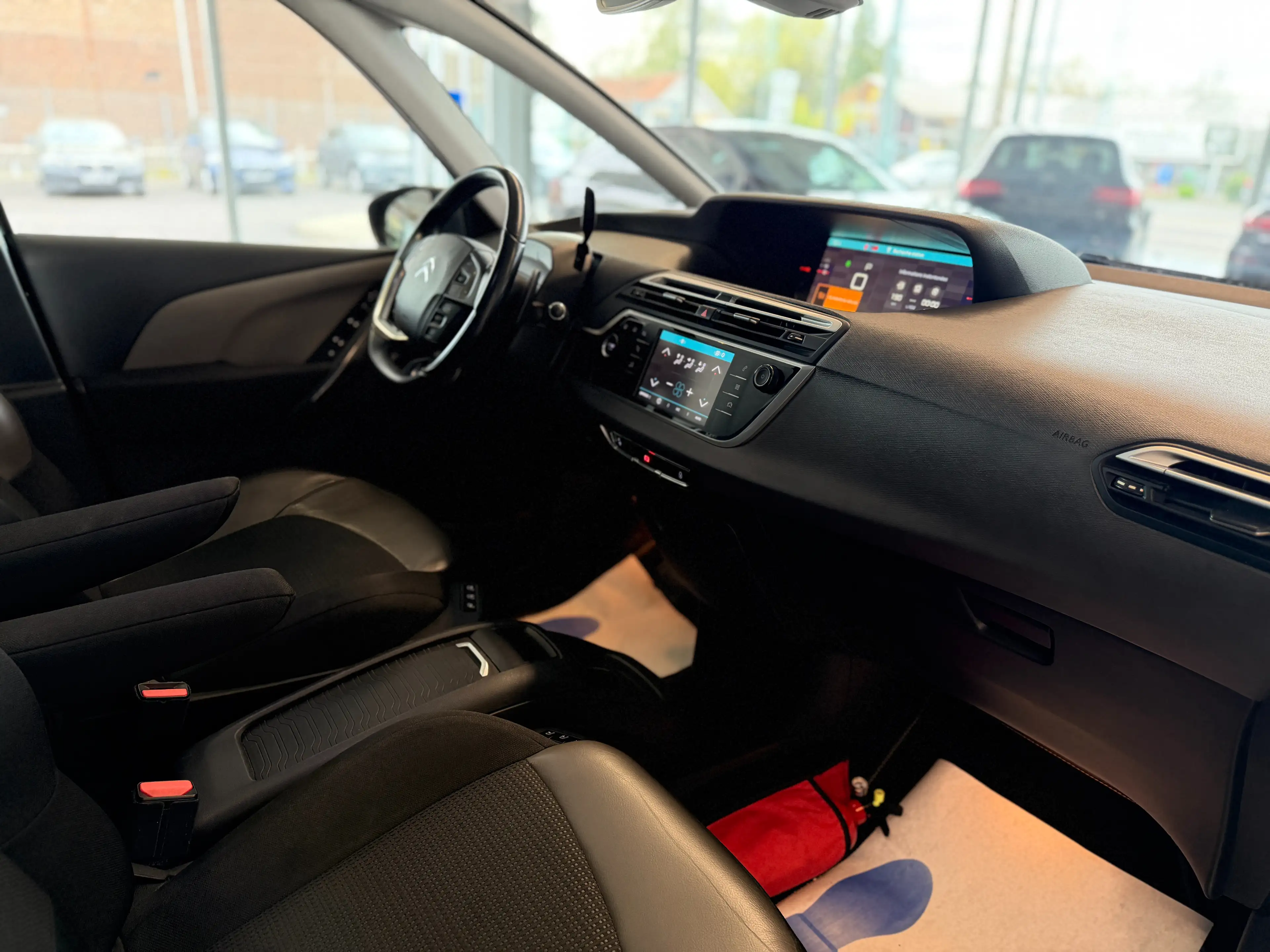 Citroen Grand C4 SpaceTourer 1.5 BlueHDi*1ERPROP*7PLACES*GARANTIE12MOIS*BOITE AUTO*TOIT PANO*GPS*LED*SEMI-CUIR*CAM* — photo 13