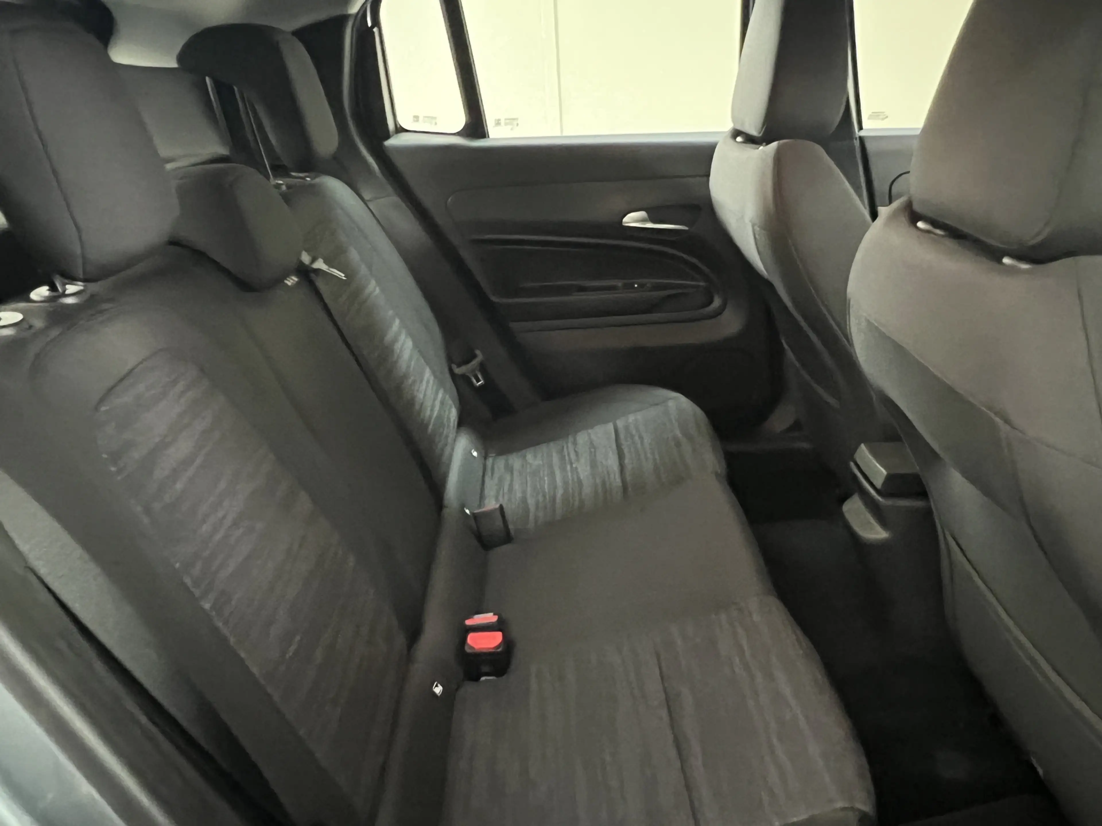 Jeep Avenger 1.2 e-Hybrid Longitude automaat 100 PK Cruise cont — photo 13