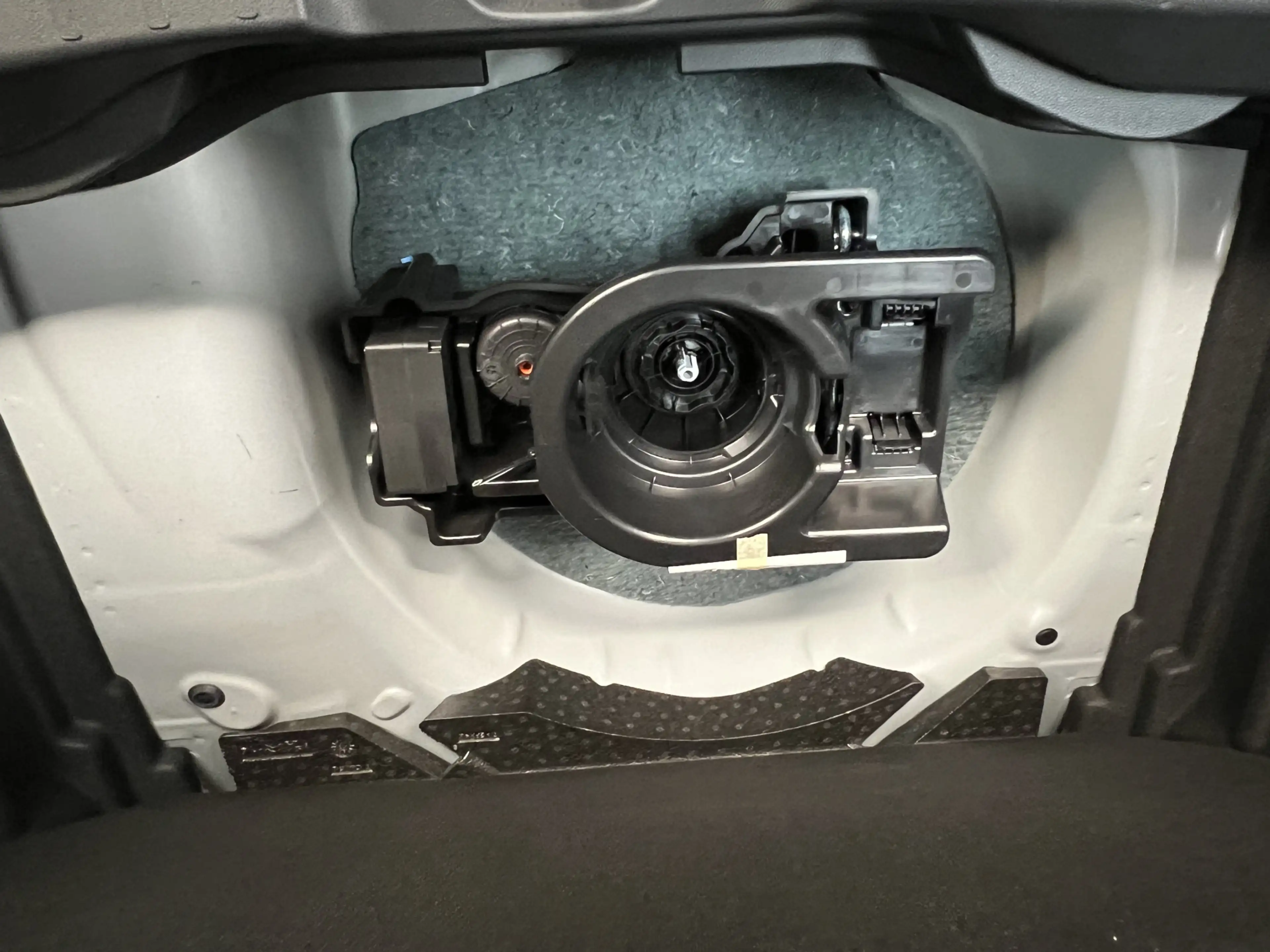 Jeep Avenger 1.2 e-Hybrid Longitude automaat 100 PK Cruise cont — photo 45