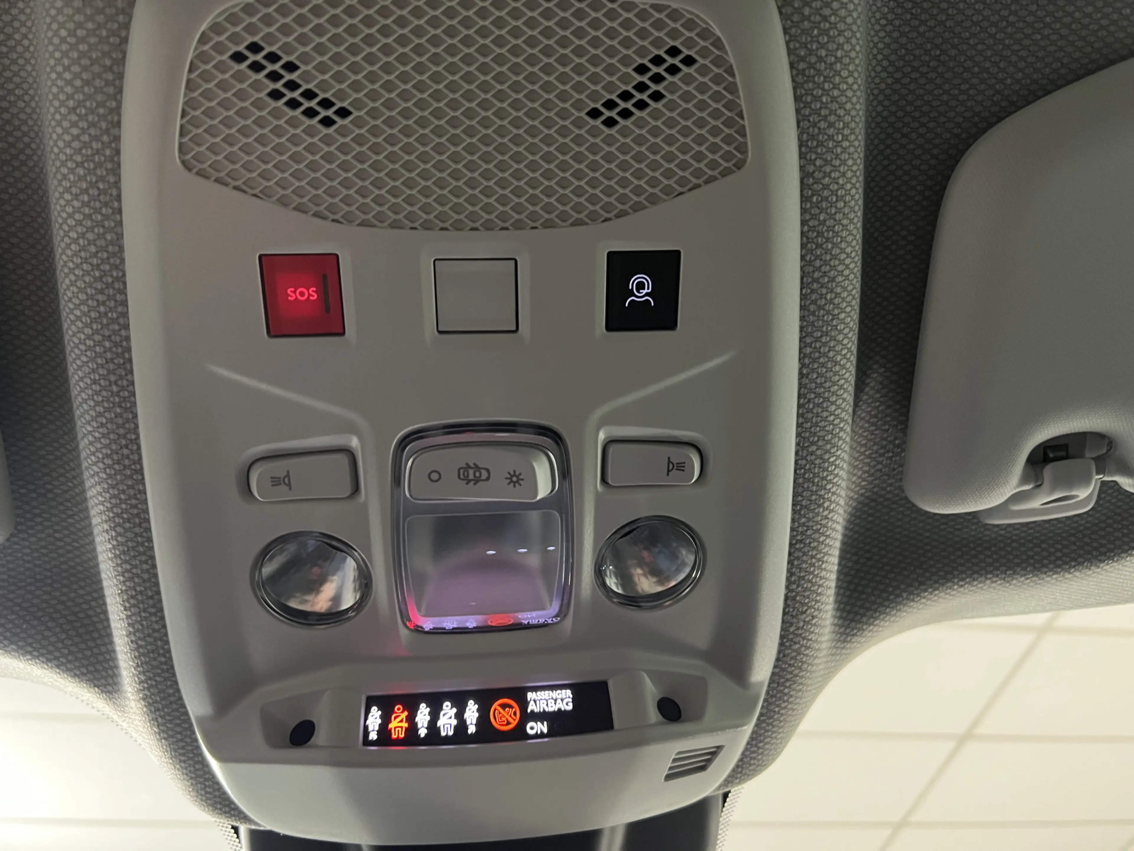 Jeep Avenger 1.2 e-Hybrid Longitude automaat 100 PK Cruise cont — photo 43