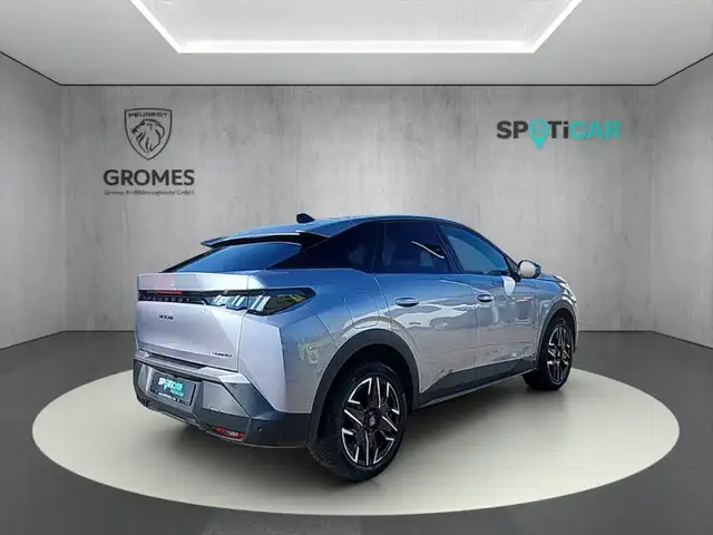Peugeot 3008 view 3