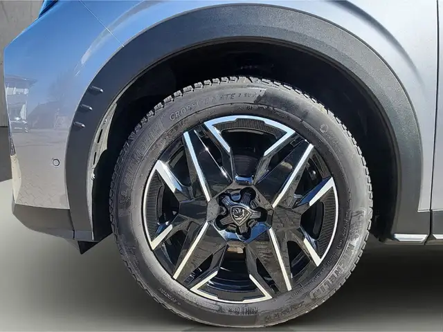 Peugeot 3008 view 11