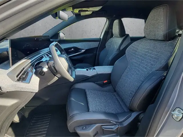 Peugeot 3008 view 9