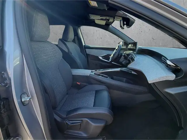 Peugeot 3008 view 13