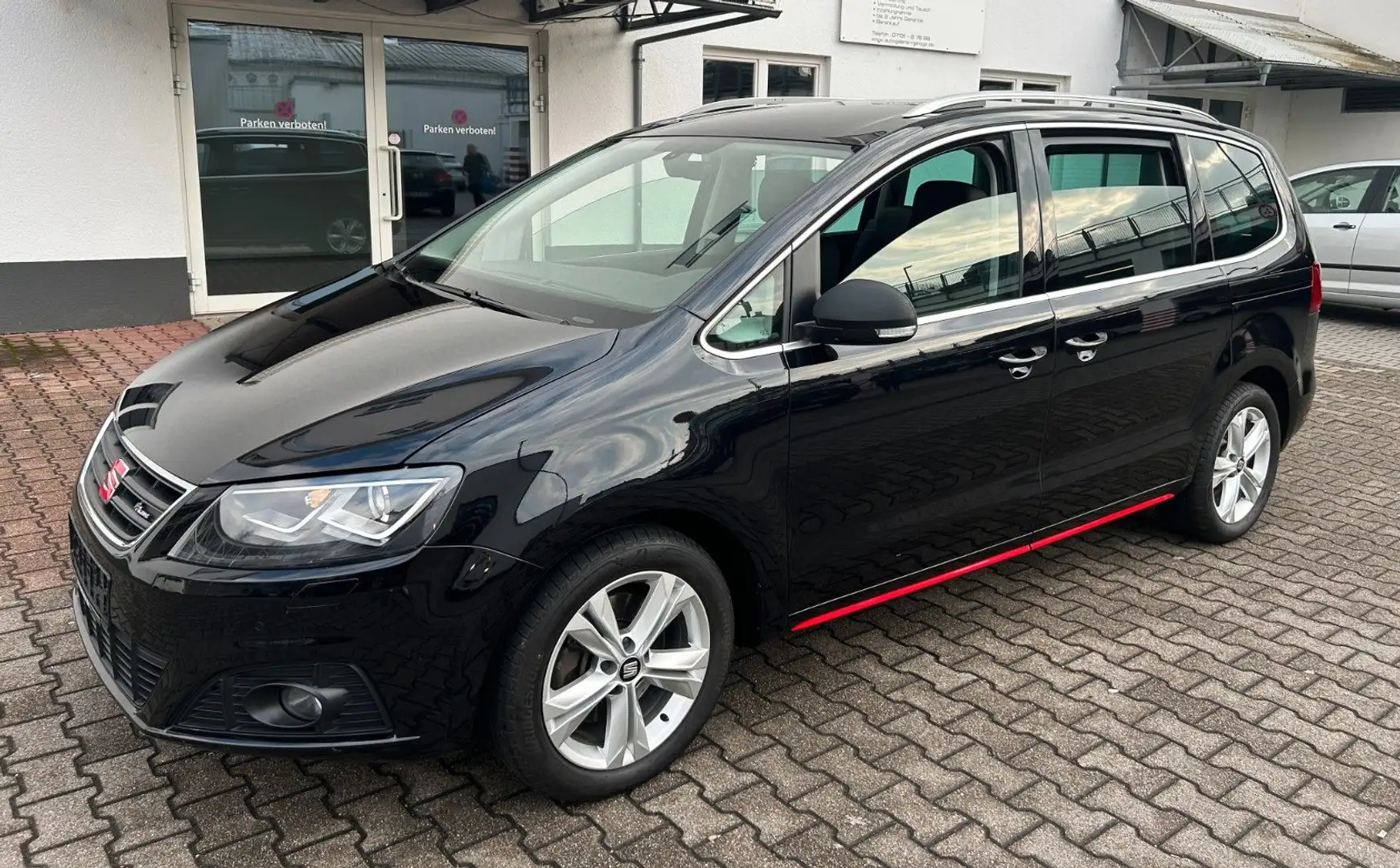 SEAT Alhambra FR-Line DSG BIXENON/AHK/NAVI/7SITZER Schwarz - 2