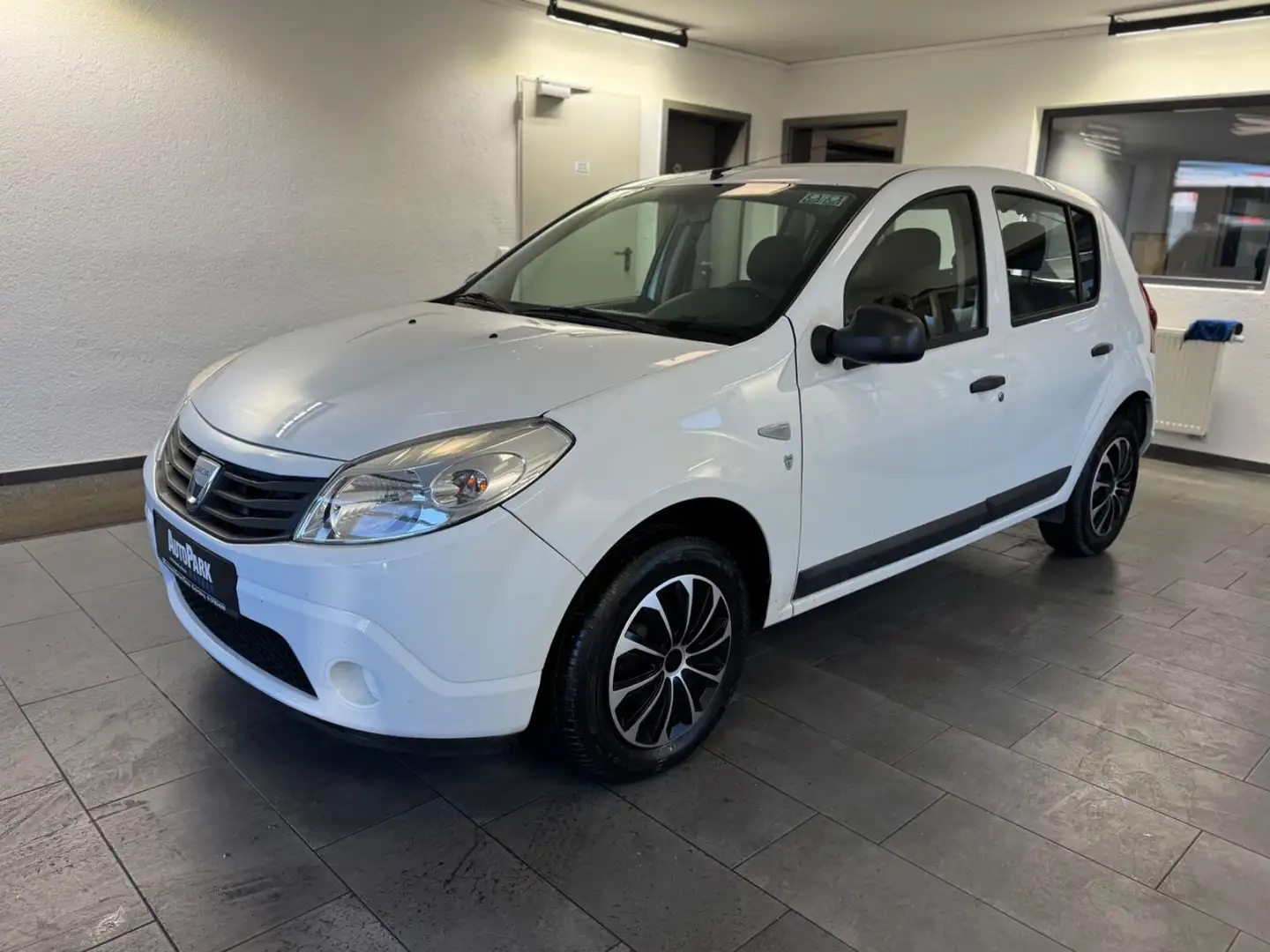 Dacia Sandero Eco Weiß - 2