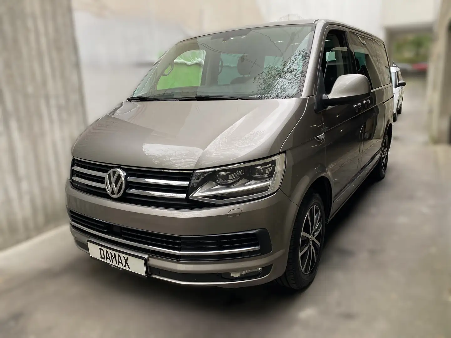 Volkswagen T6 Multivan Multivan Generation Six*NAVI*STANDHZG*LED Beige - 1