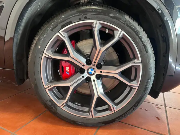 BMW X5 2024, foto 24