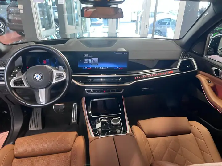 BMW X5 2024, foto 11