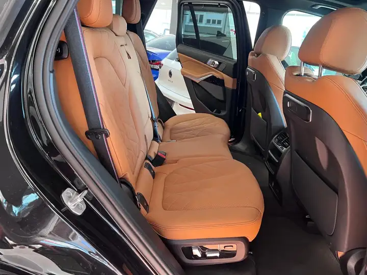 BMW X5 2024, foto 15