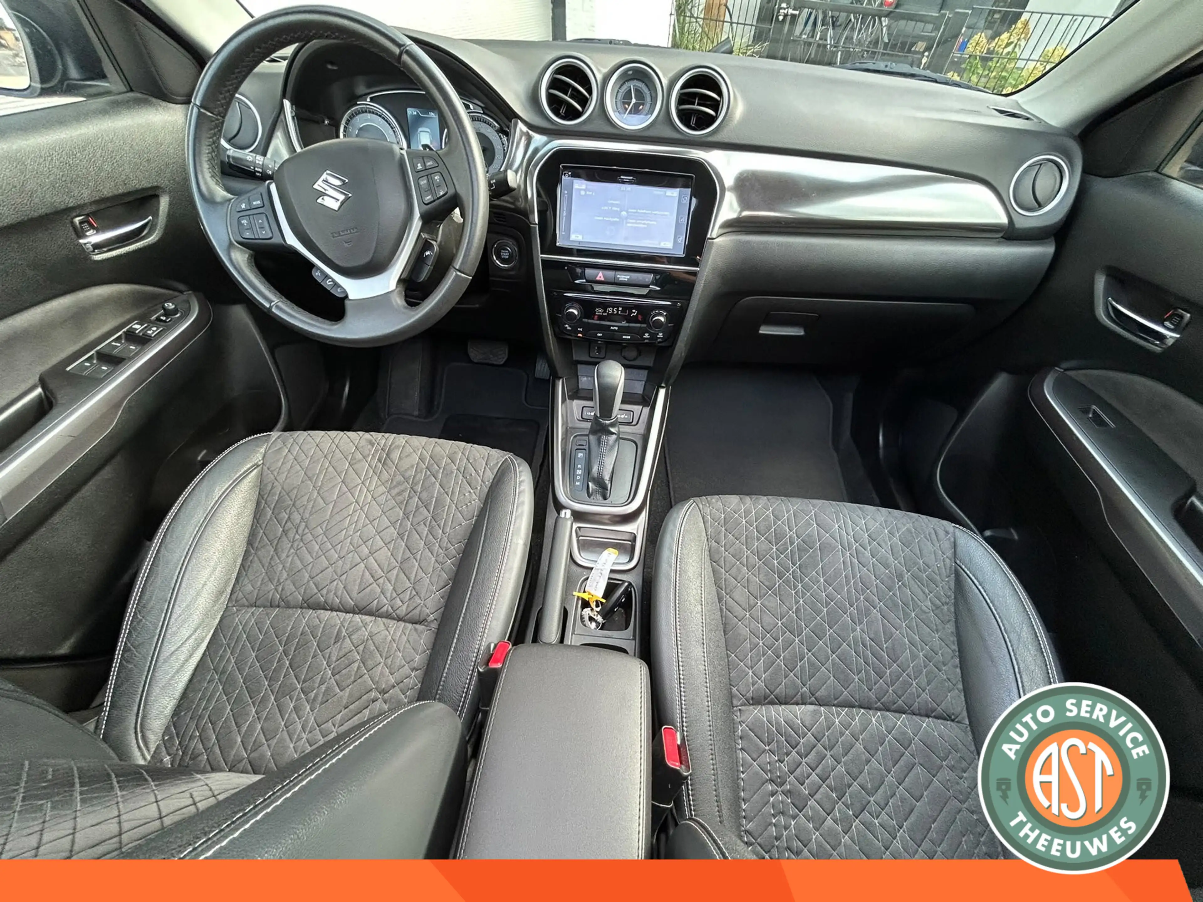 Suzuki Vitara AUTOMAAT|PANO DAK|NAVI|CAMERA|TREKHAAK 1.4 Booster — photo 14