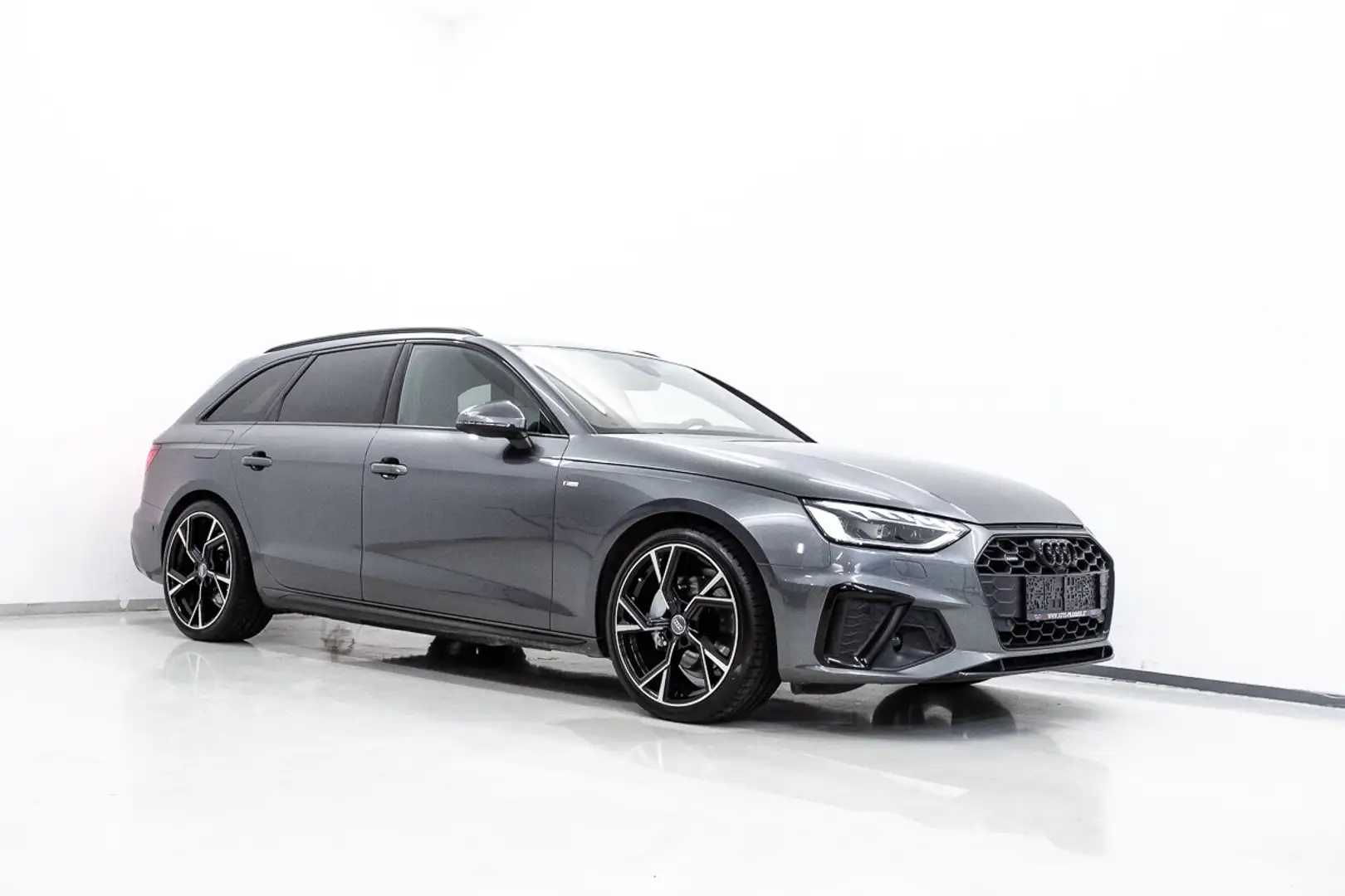 Audi A4 Avant 40 TFSI quattro S-line S-tronic | HUD | S... Grau - 2
