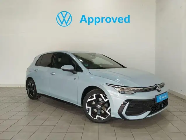 Volkswagen Golf main image