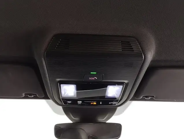 Volkswagen Golf view 12