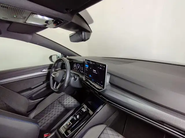 Volkswagen Golf view 13