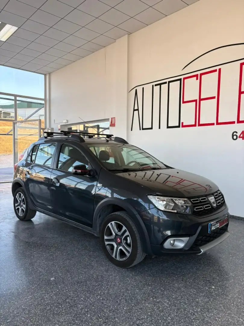 Dacia Sandero 0.9 TCE Serie Limitada Xplore 66kW Grijs - 1