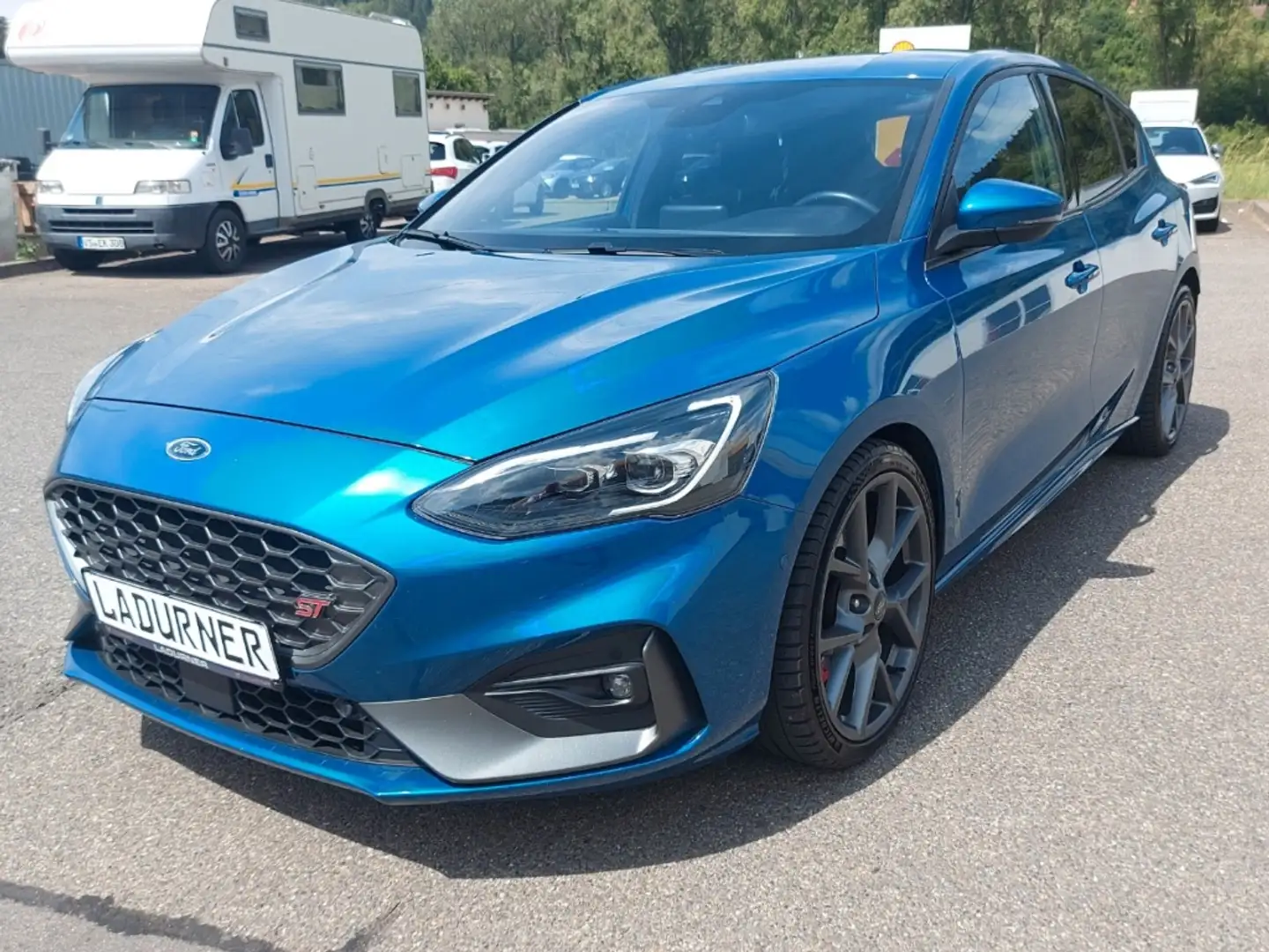 Ford Focus Lim. ST 2.3 EcoBoost Navi LED SHZ Blau - 2