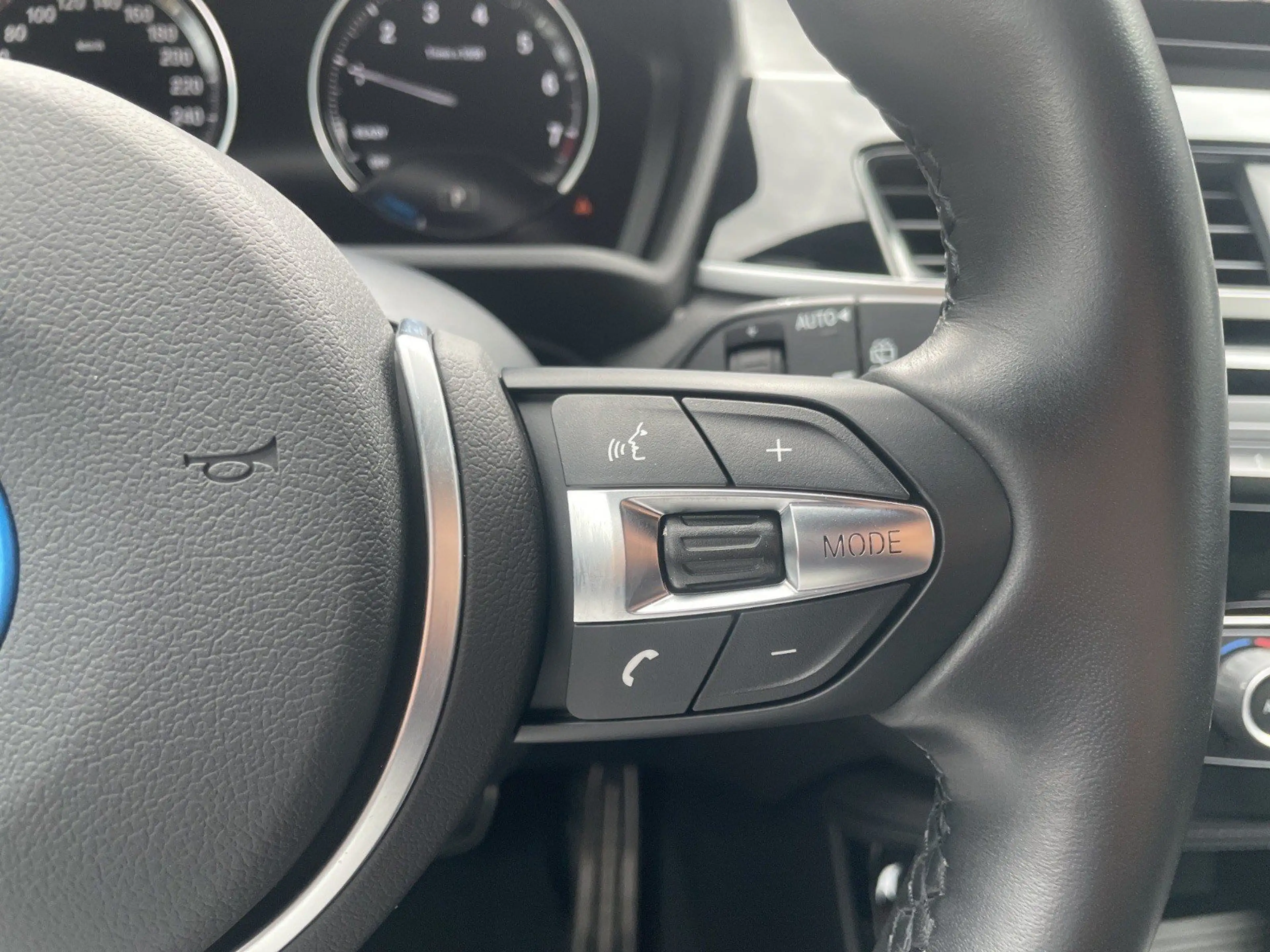 BMW X2 xDrive25e (F39) — photo 14
