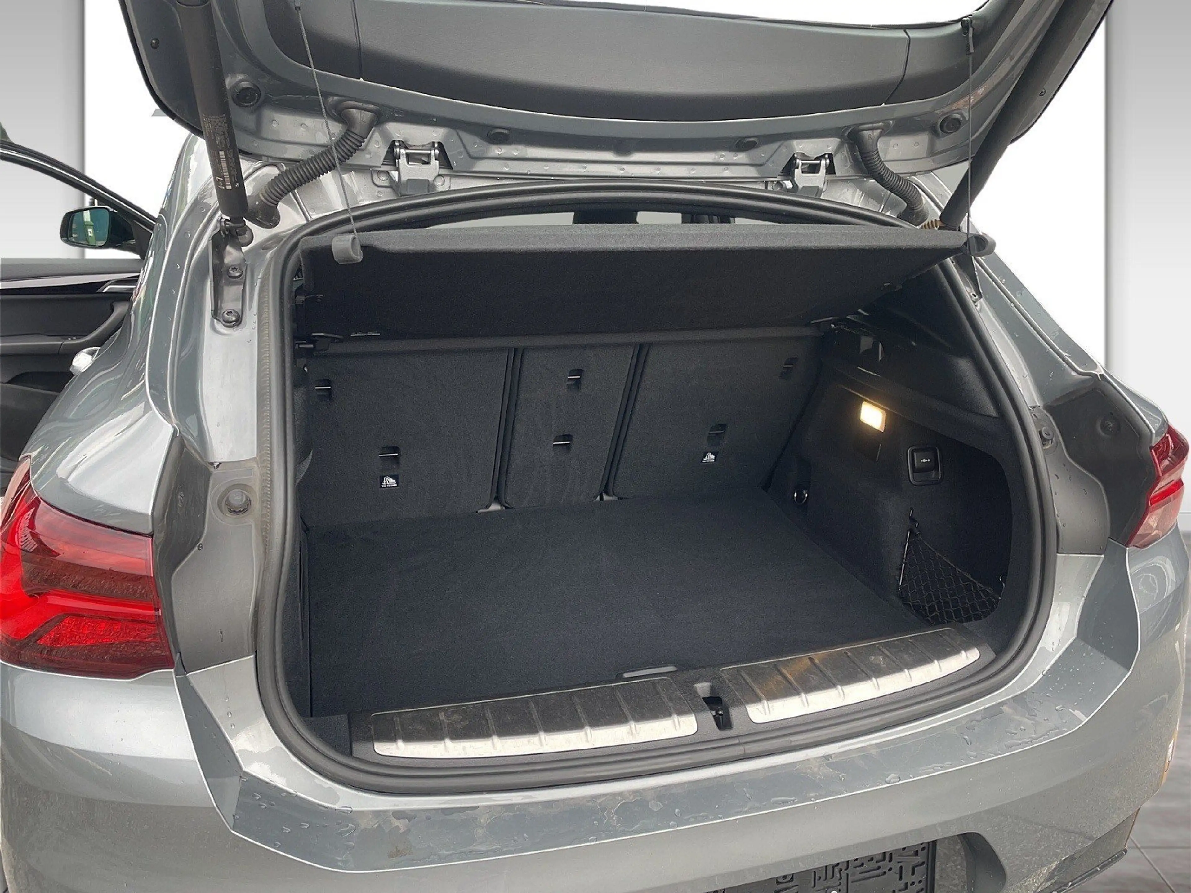 BMW X2 xDrive25e (F39) — photo 12
