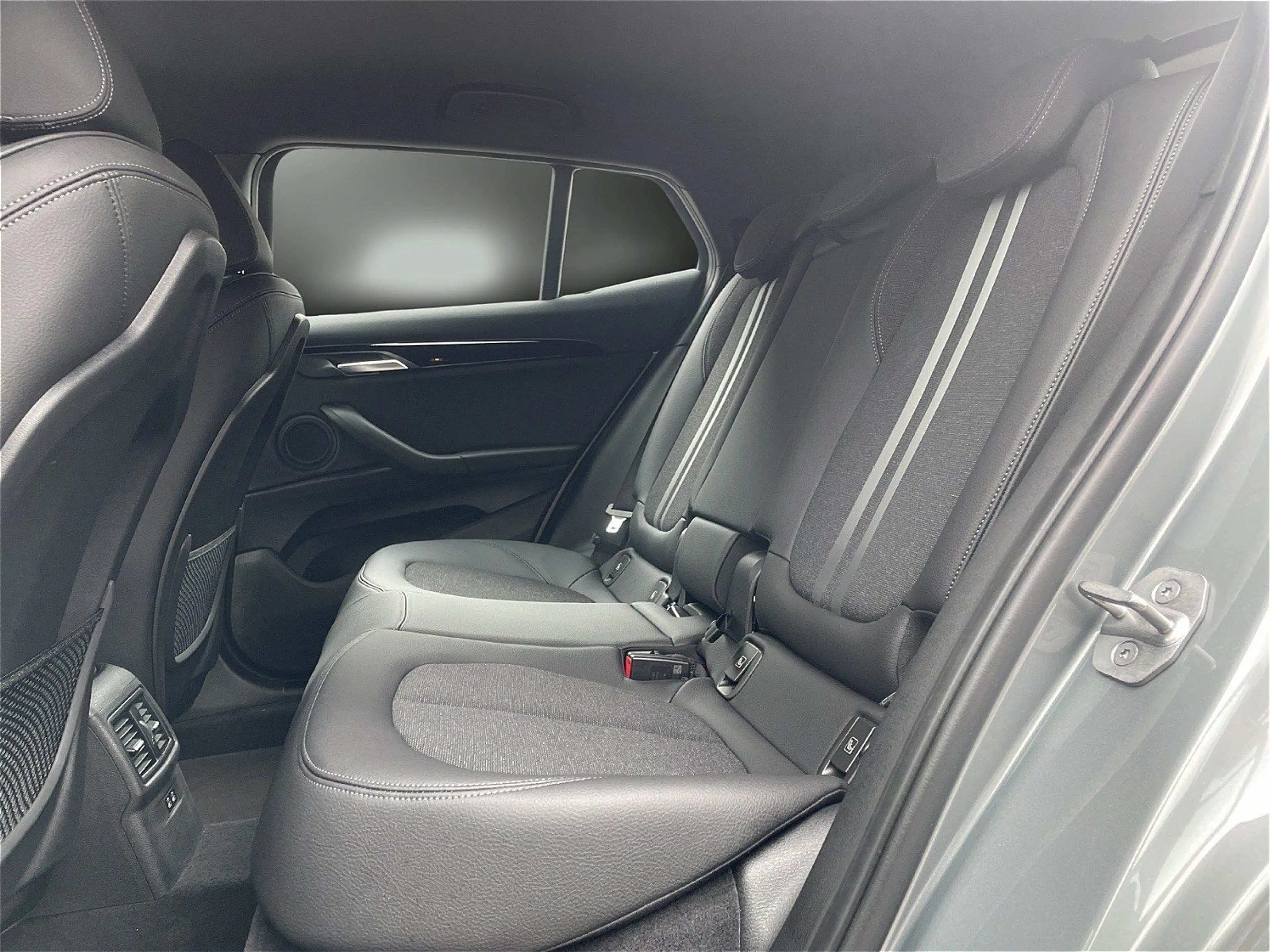 BMW X2 xDrive25e (F39) — photo 11