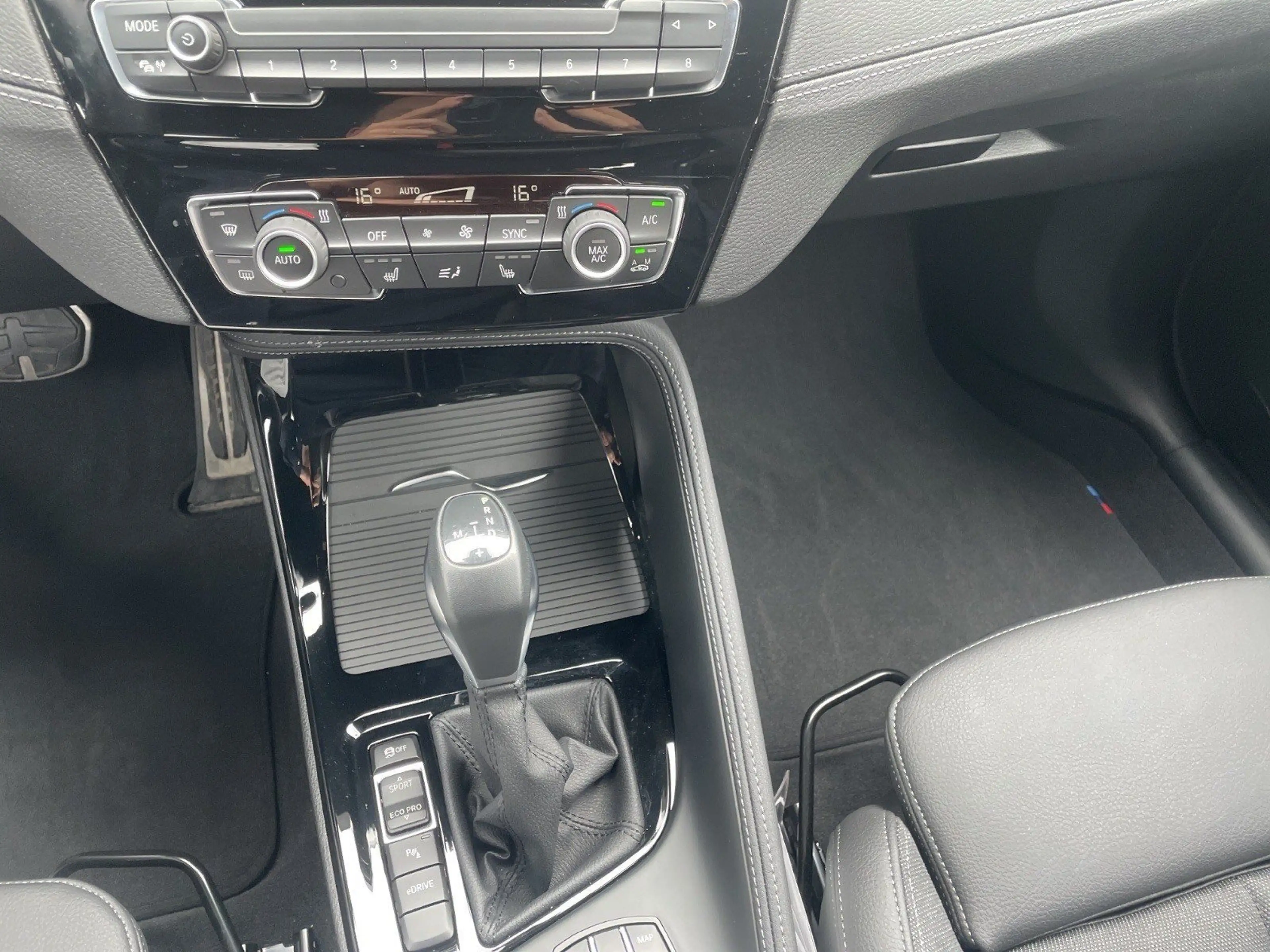 BMW X2 xDrive25e (F39) — photo 13