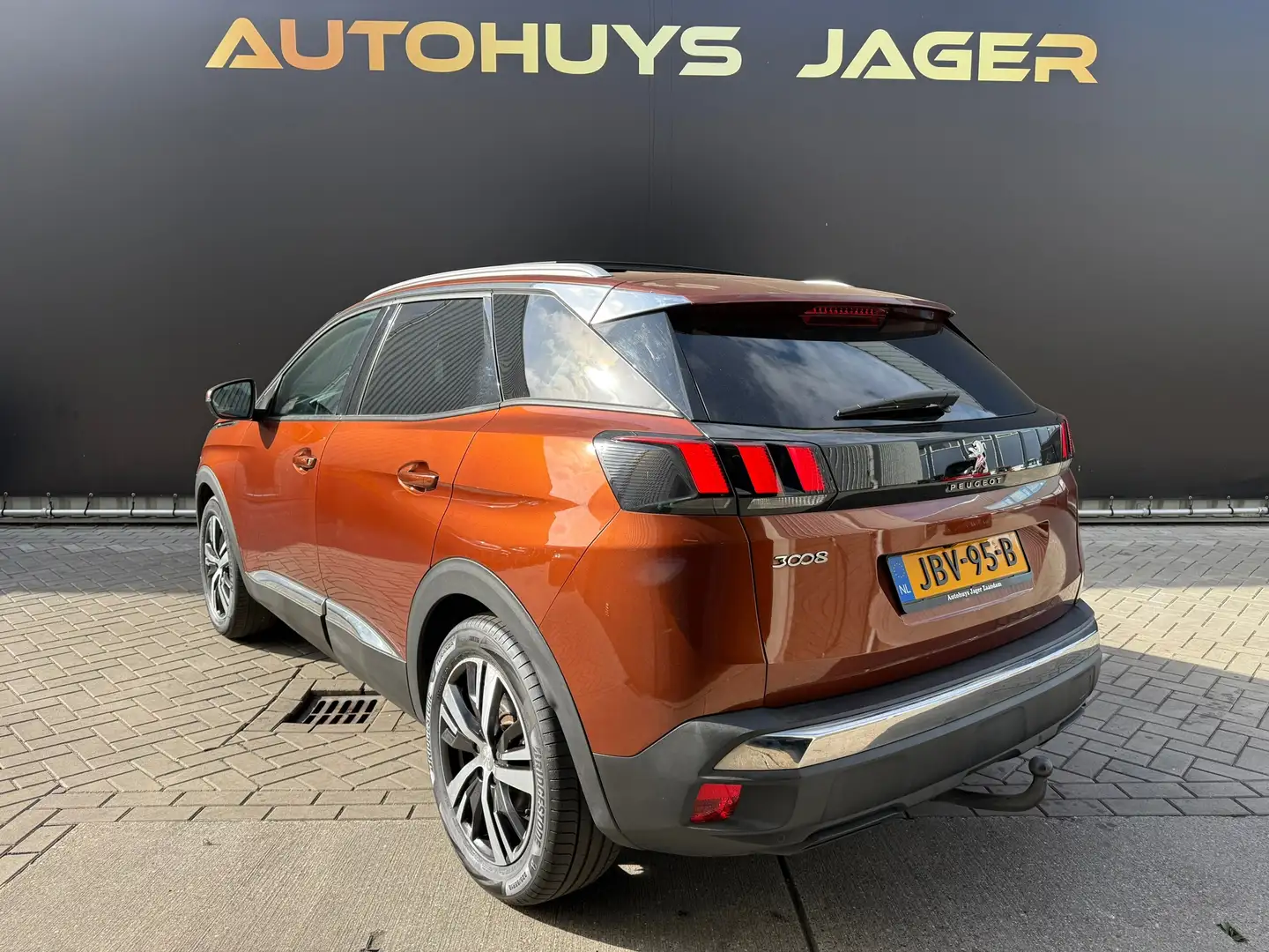 Peugeot 3008 1.2 PureTech Blue Lease Premium|Panorama|Automaat| Braun - 2