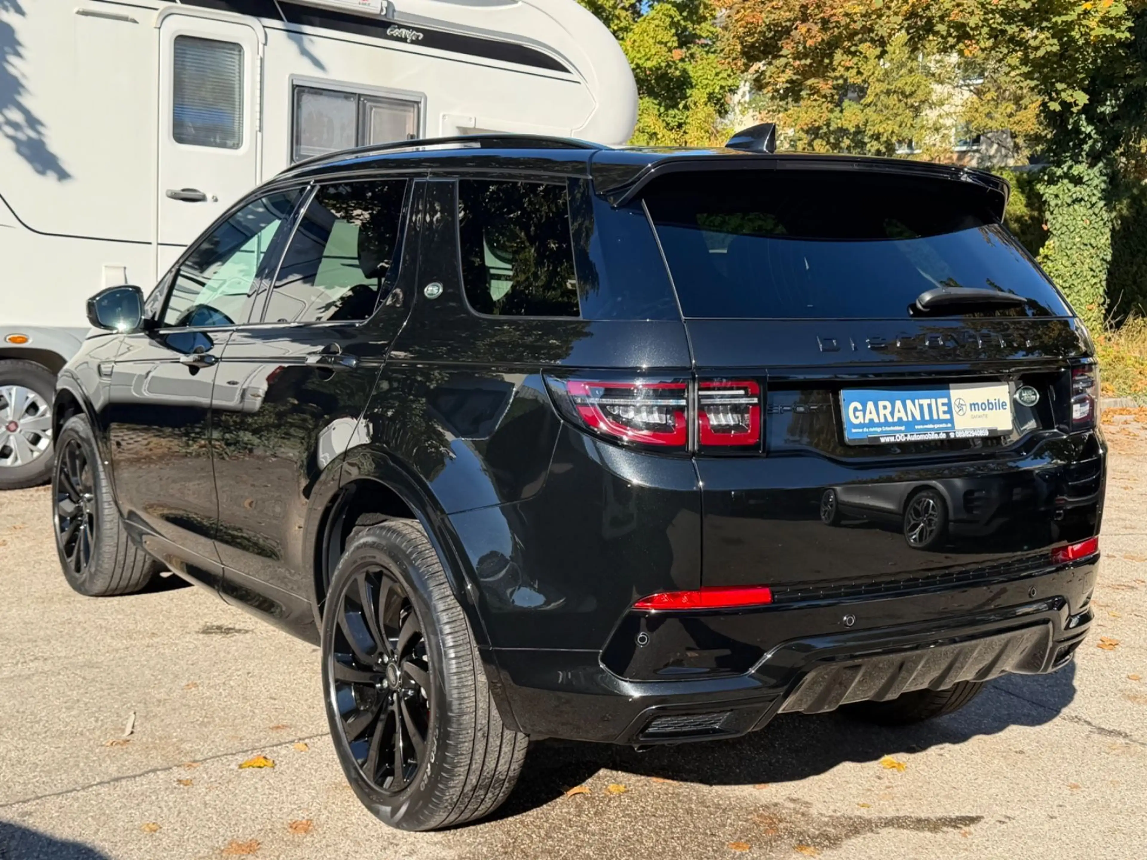 Land Rover Discovery Sport R-Dyn SE AWD~Pano~Black~Ambi~Kam — photo 5