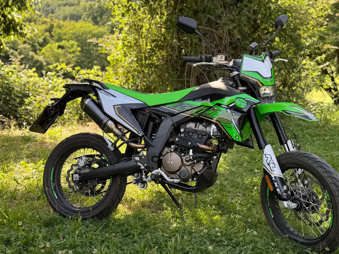 KL Motors XKE Motard