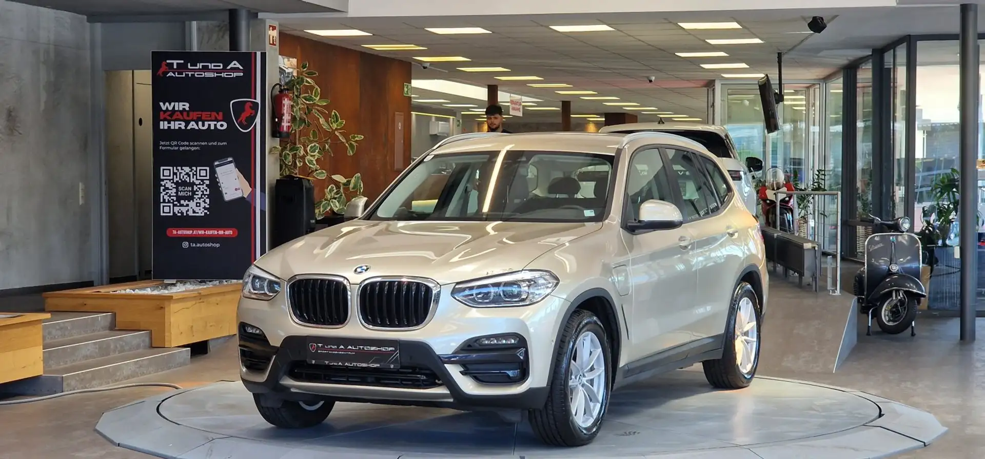 BMW X3 30e xDrive Individual G01 1-Hand Aut. *Kamera*Navi Gelb - 1