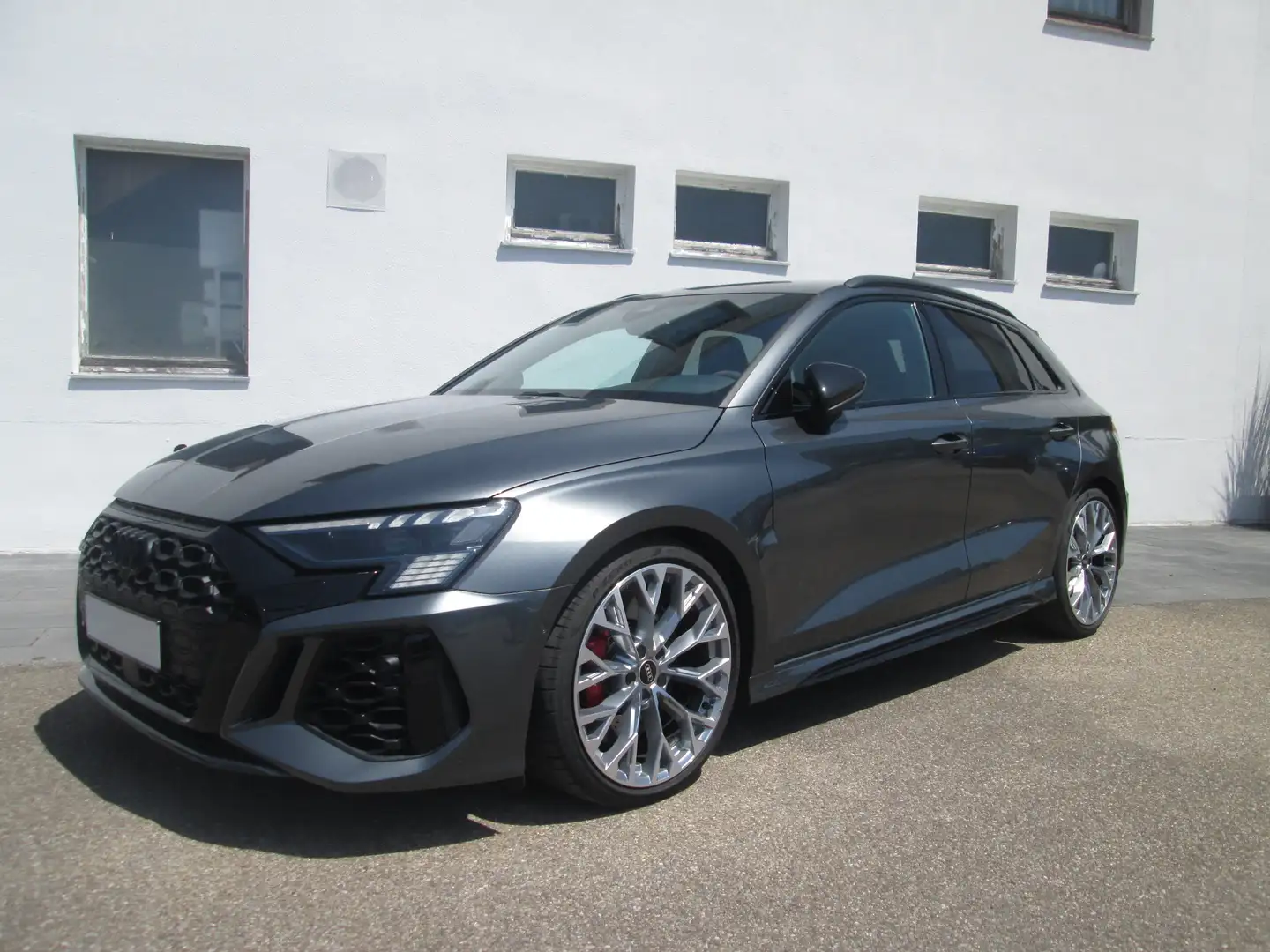 Audi RS3 2.5 TFSI quattro S-tronic Grau - 1