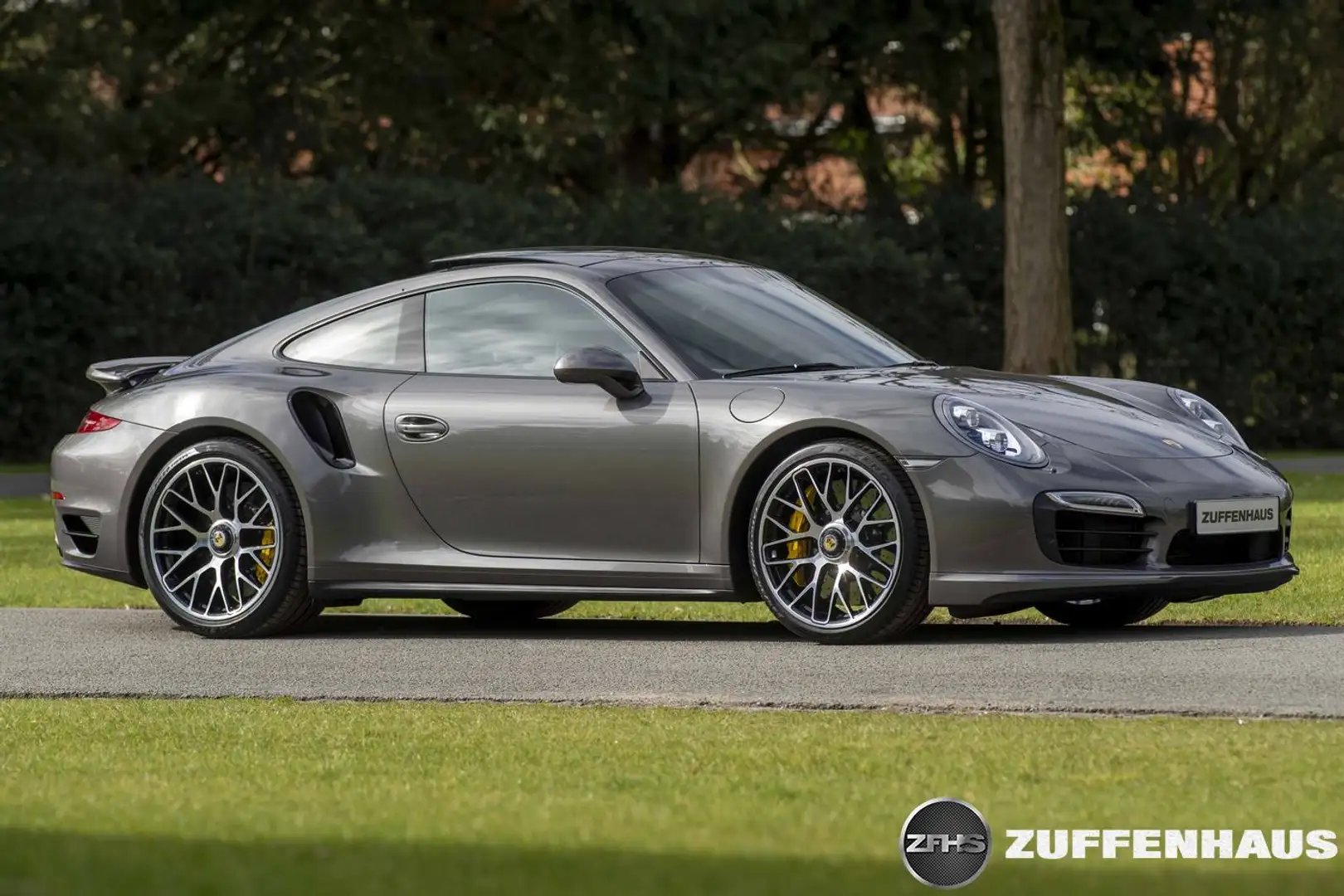 Porsche 991 3.8 Turbo S NL auto Approved 03.2026 PDK Grijs - 1