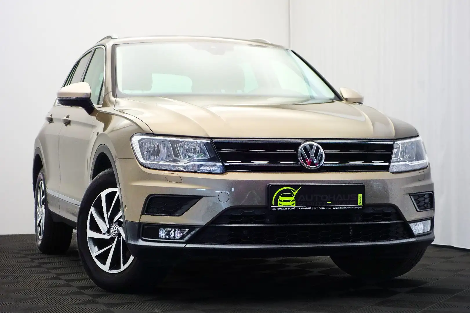 Volkswagen Tiguan SOUND 4Motion DSG RFKMRA+AHKPL+MIRRORLINK Bej - 1