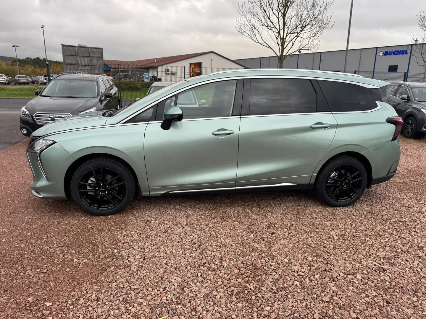 Forthing U-Tour DSG 7 Sitze,Mas. ACC .,360°Kamera,SHZ,SLT, Grün - 2