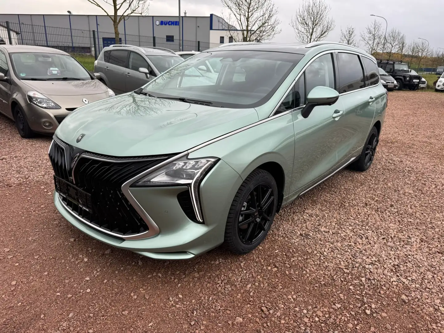 Forthing U-Tour DSG 7 Sitze,Mas. ACC .,360°Kamera,SHZ,SLT, Grün - 1