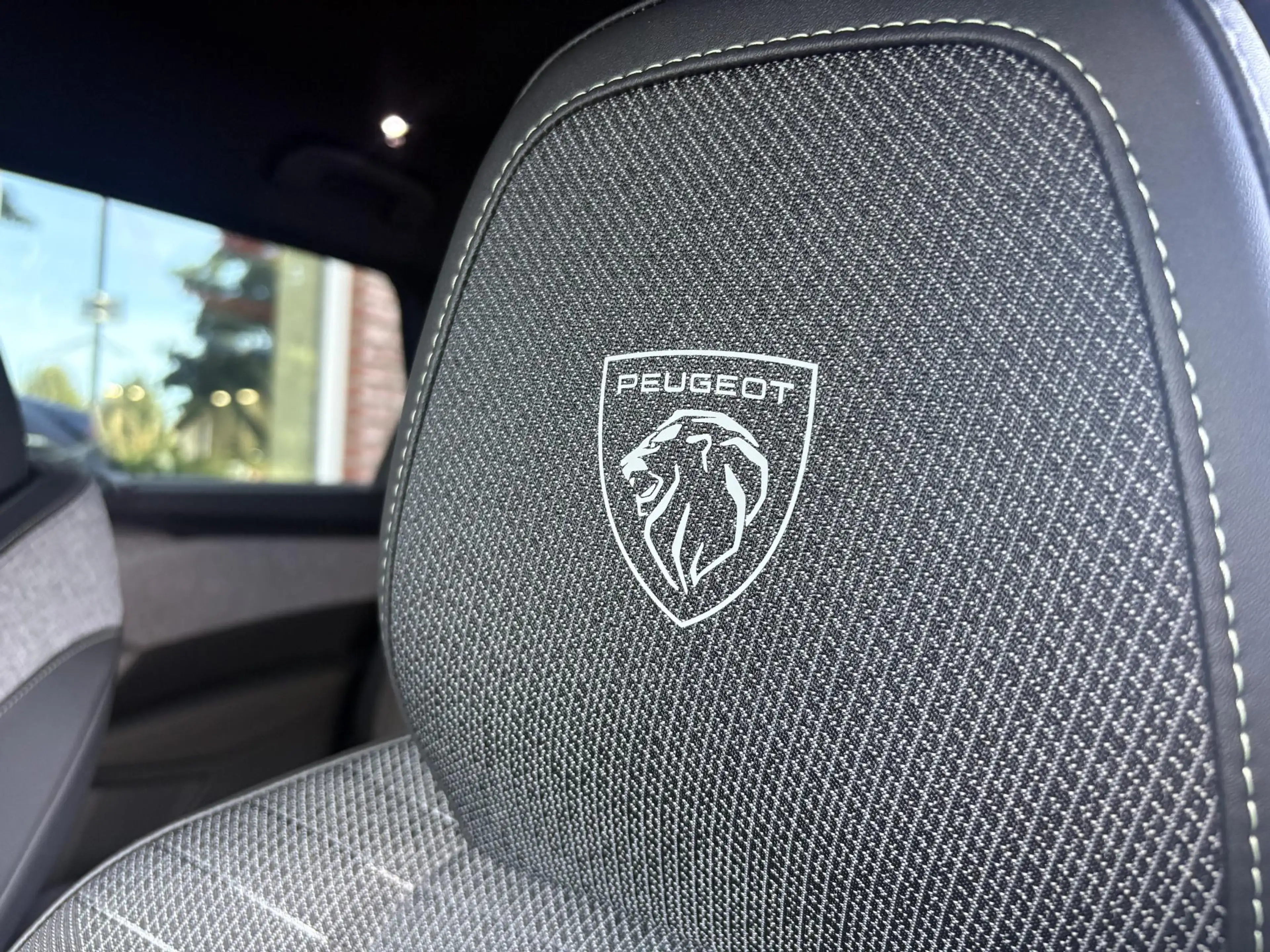 Peugeot 5008 GT Hybrid 145 e-DCS6 | STOEL + STUURVERW. | 7 PERS — photo 10