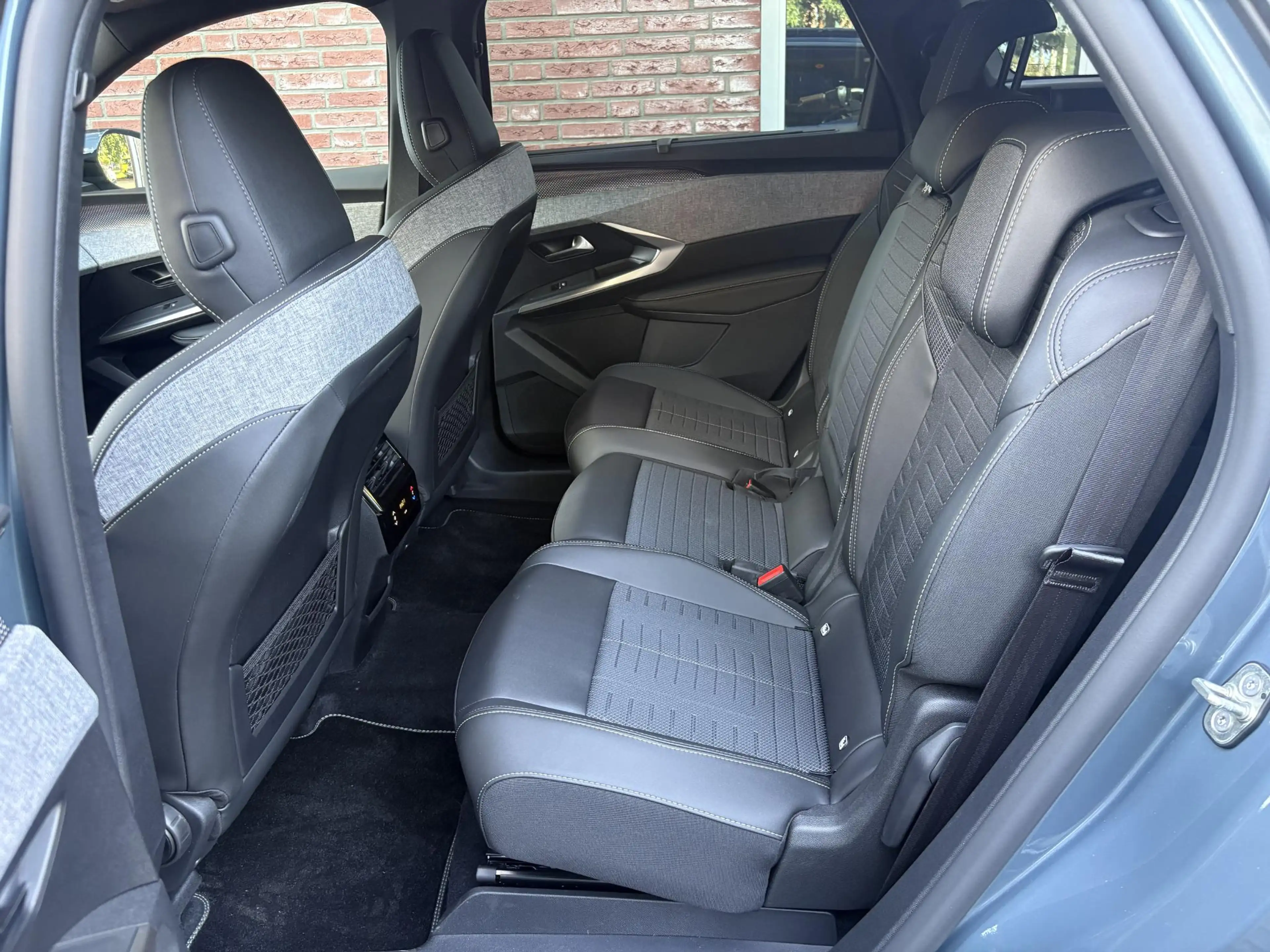 Peugeot 5008 GT Hybrid 145 e-DCS6 | STOEL + STUURVERW. | 7 PERS — photo 11
