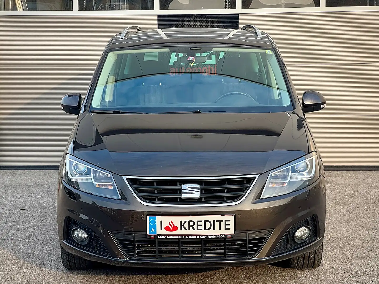 SEAT Alhambra 2.0 TDI Executive Braun - 2