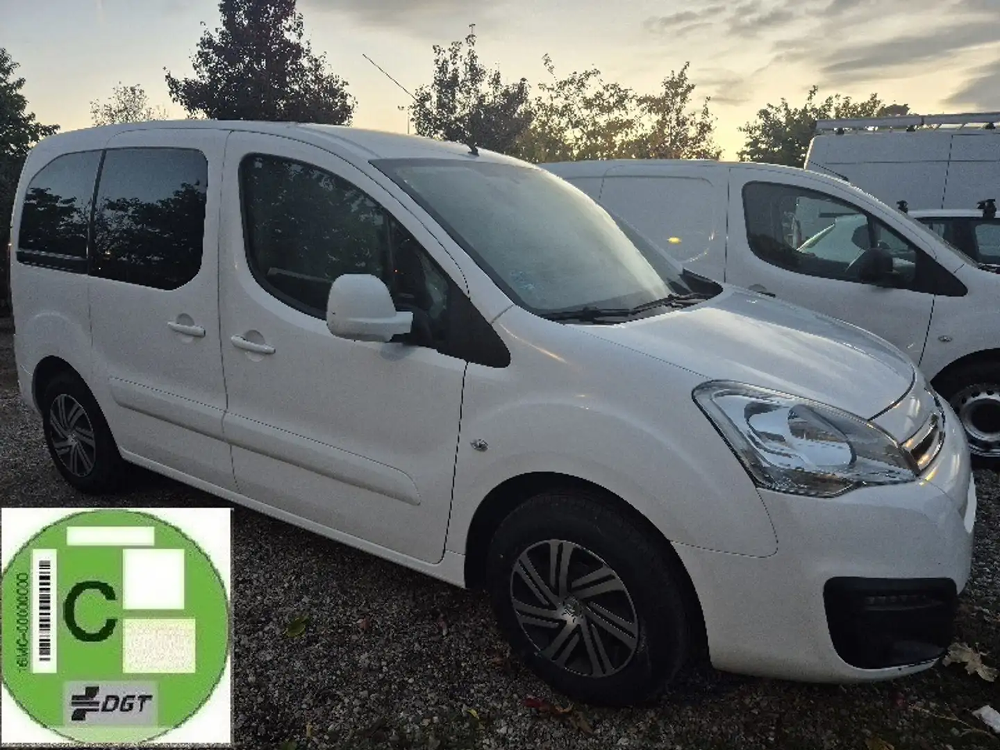 Citroen Berlingo Multispace 1.6BlueHDi Live 75 Wit - 2