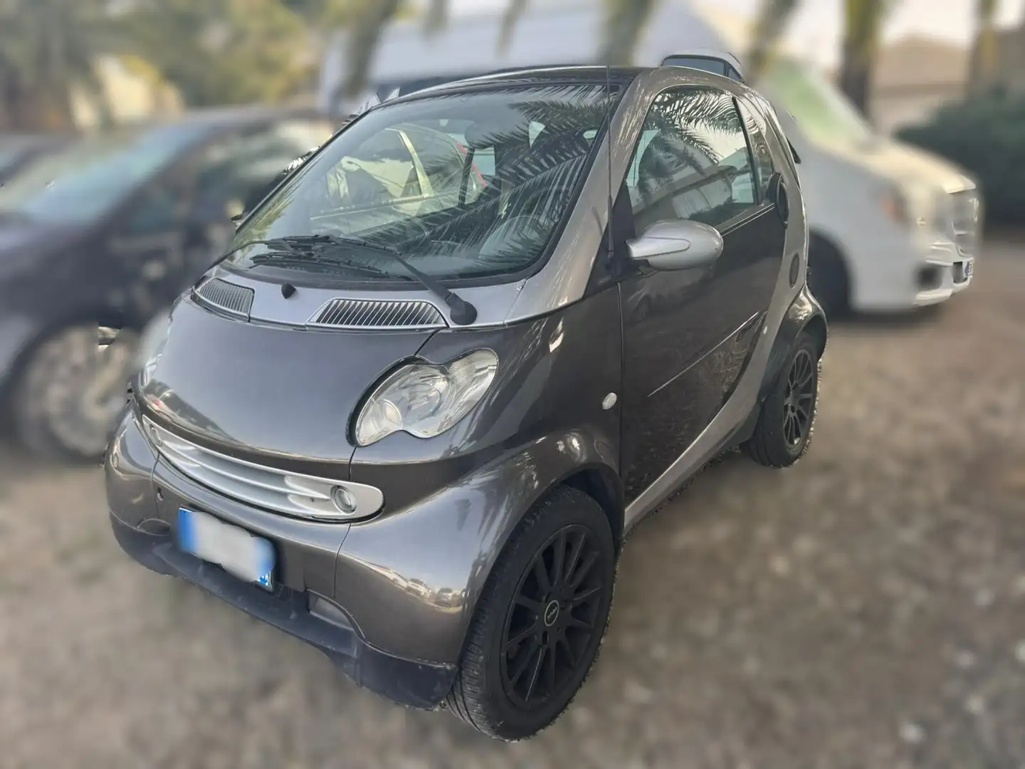 smart 700 smart city-coupé business (45 kW) Gris - 1