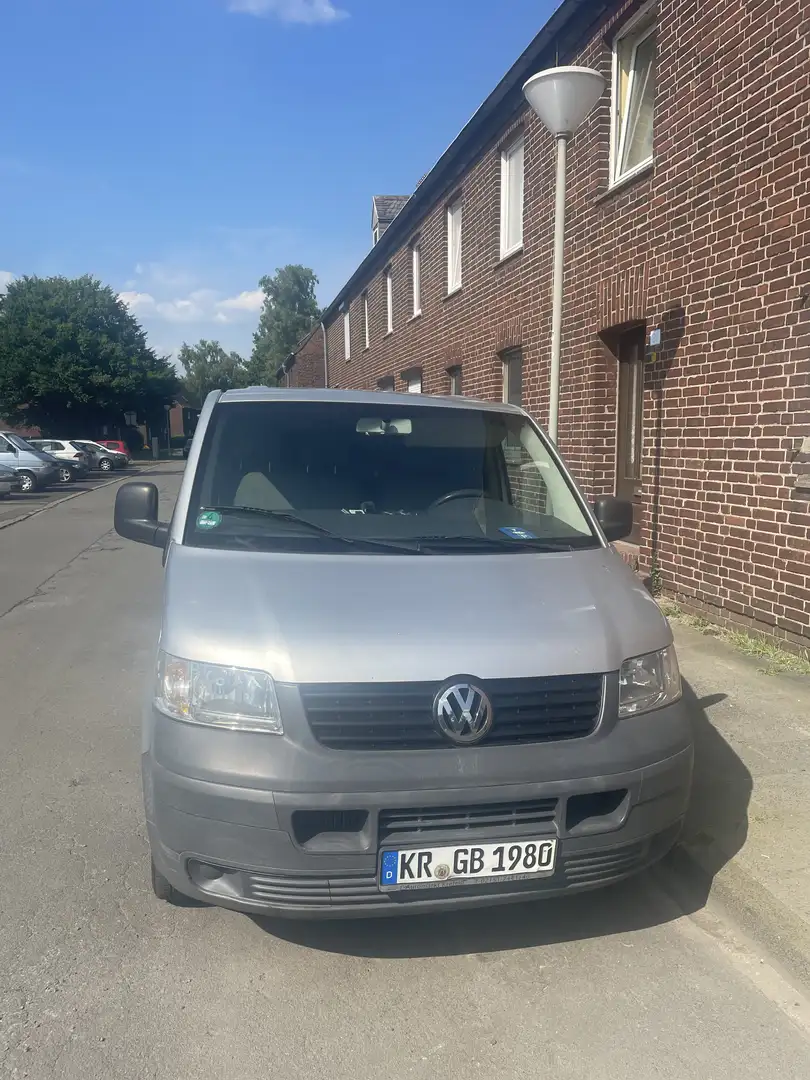 Volkswagen T5 Kombi Kasten Plateado - 1