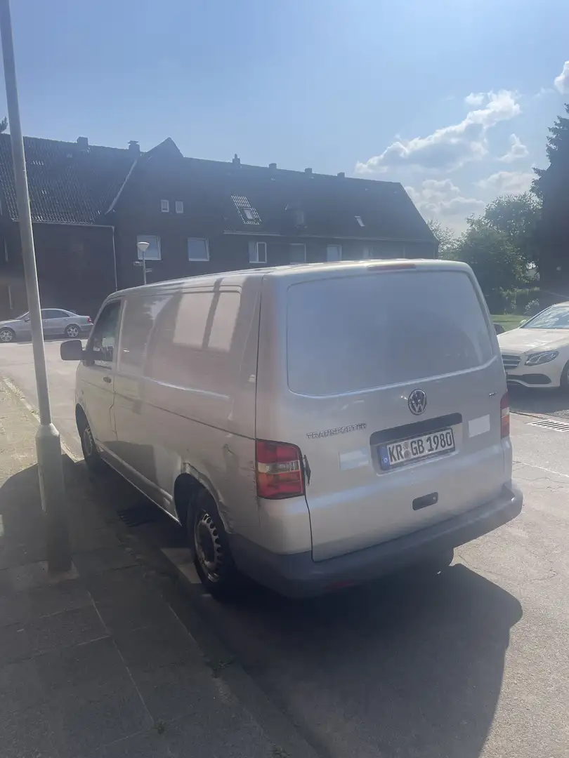Volkswagen T5 Kombi Kasten Plateado - 2