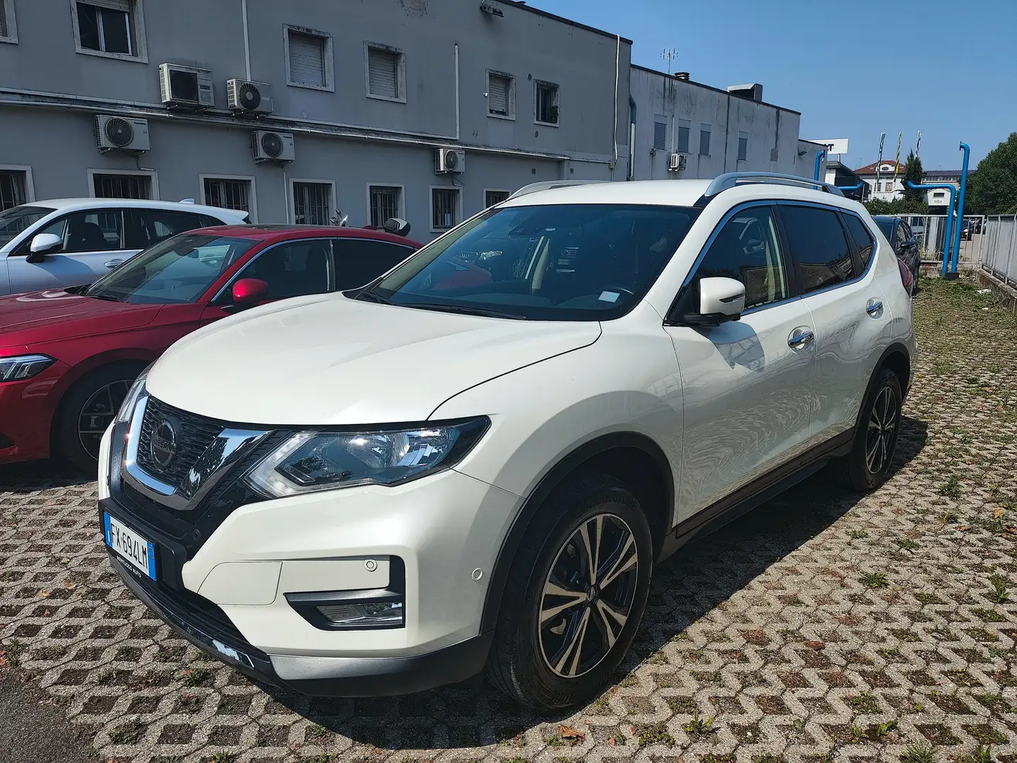 Nissan X-Trail 1.3 DIG-T N-Connecta 2WD DCT Weiß - 2