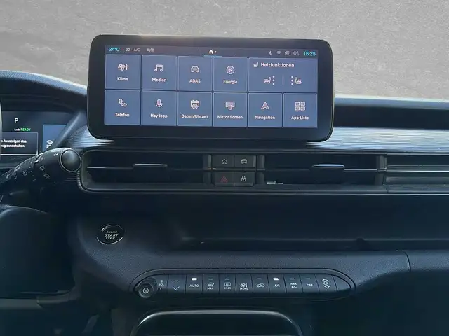 Jeep Avenger view 12