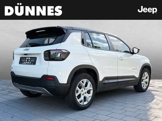 Jeep Avenger view 2