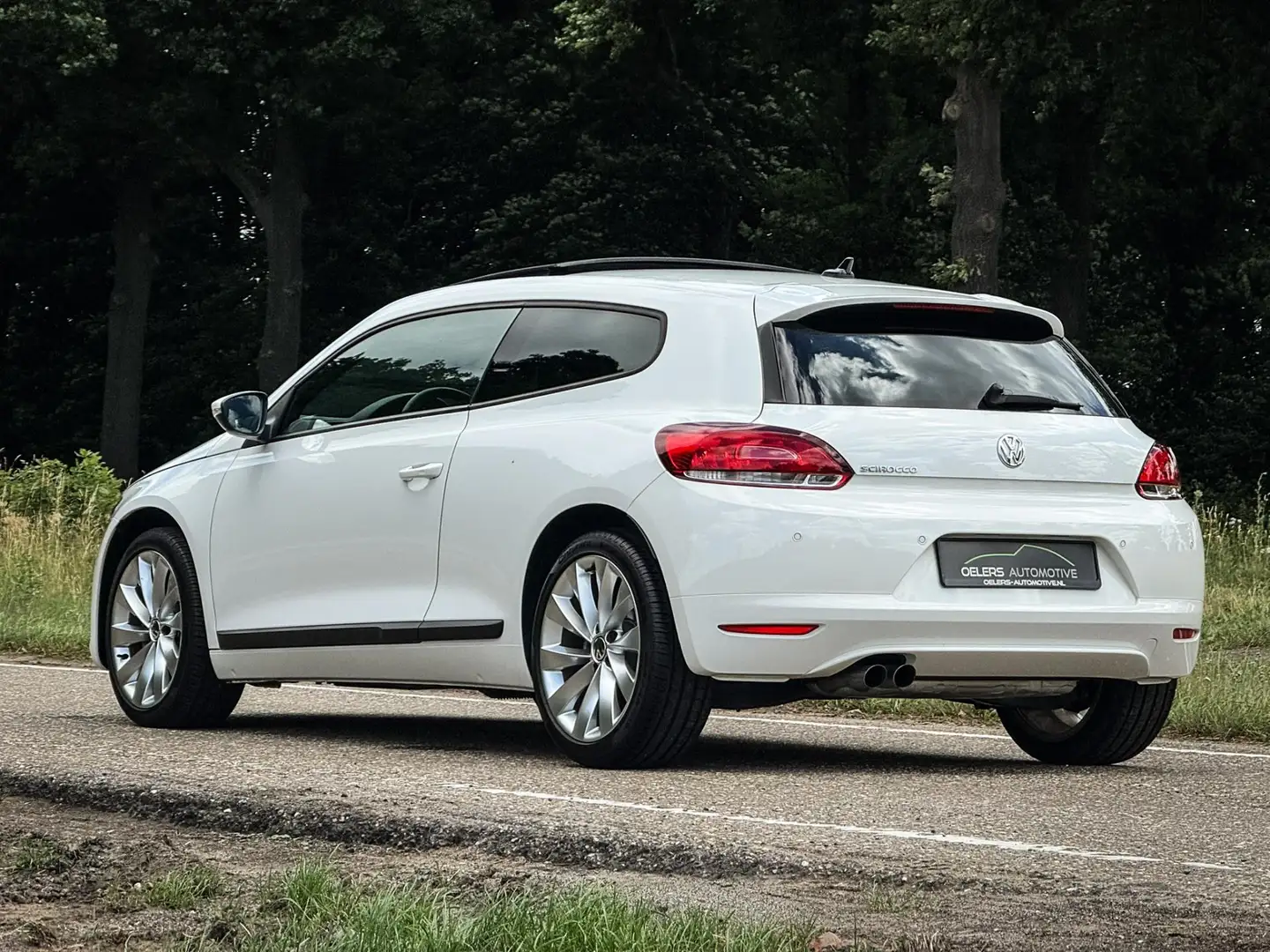 Volkswagen Scirocco 1.4 TSI Highline | UNIEK! | 14.000 KM | 1e eig. | White - 2