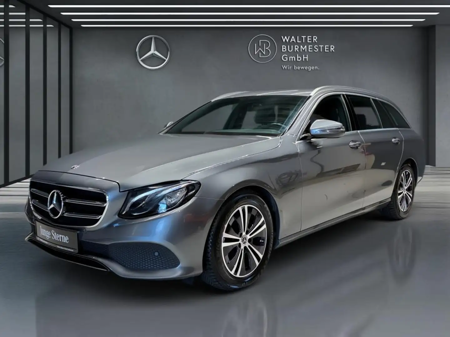 Mercedes-Benz E 200 d T +Avantgarde+KAMERA+NAVI+Ambiente+WIDE Gris - 1