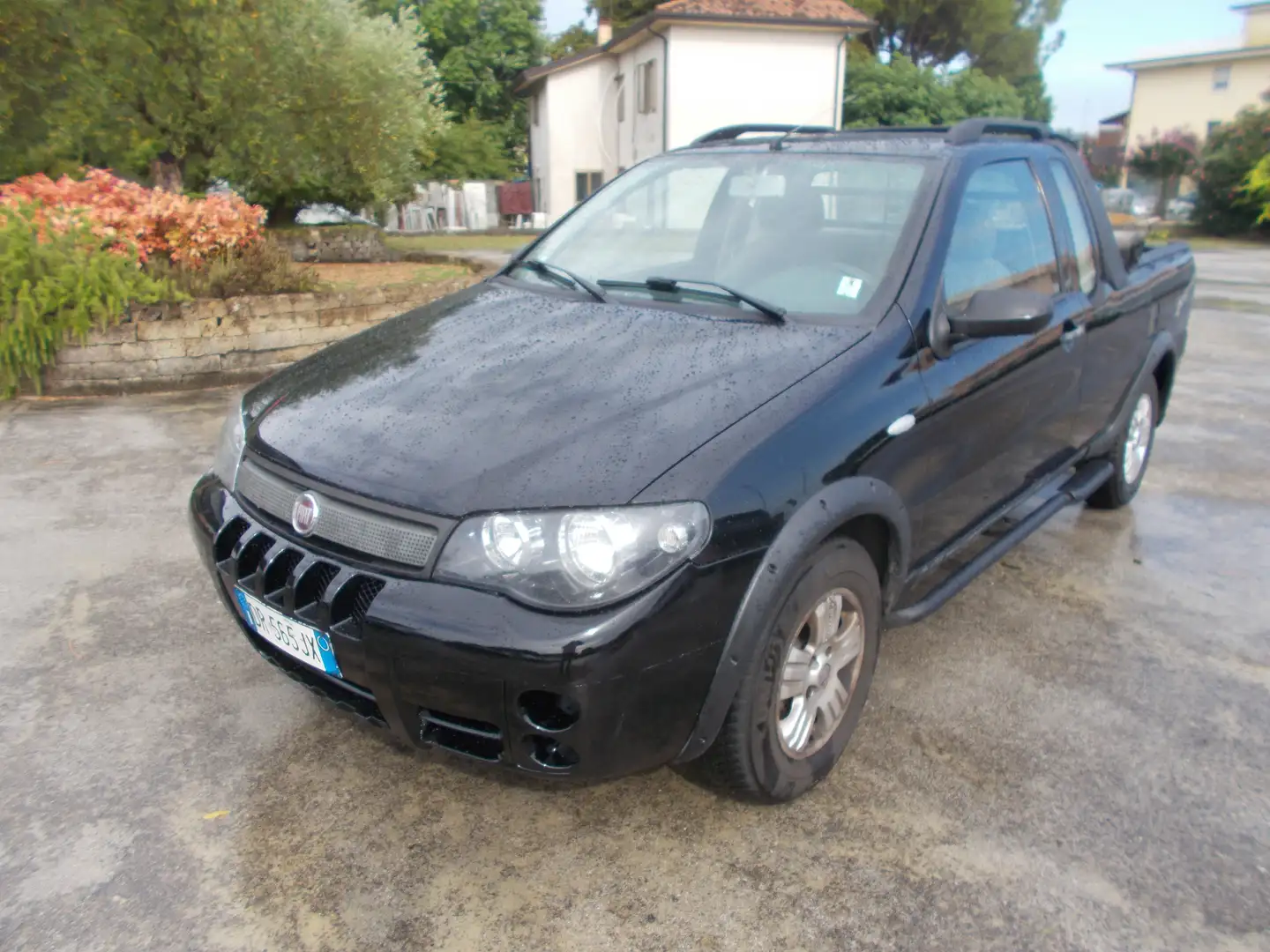 Fiat Strada 13M JET  PICK  UP ADVENTURE CASSONE Negro - 2