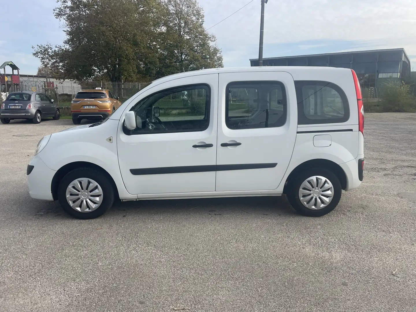 Renault Kangoo Kangoo 1.5 dCi 90 eco2 FAP Expression Euro 5 Blanc - 2