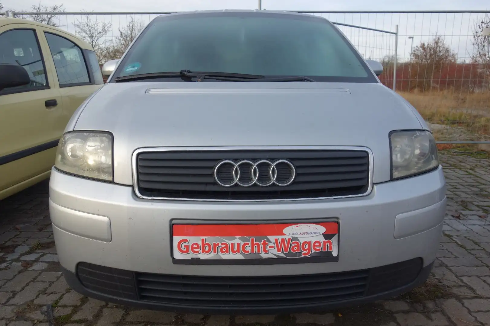 Audi A2 1.4 TDI Silber - 2