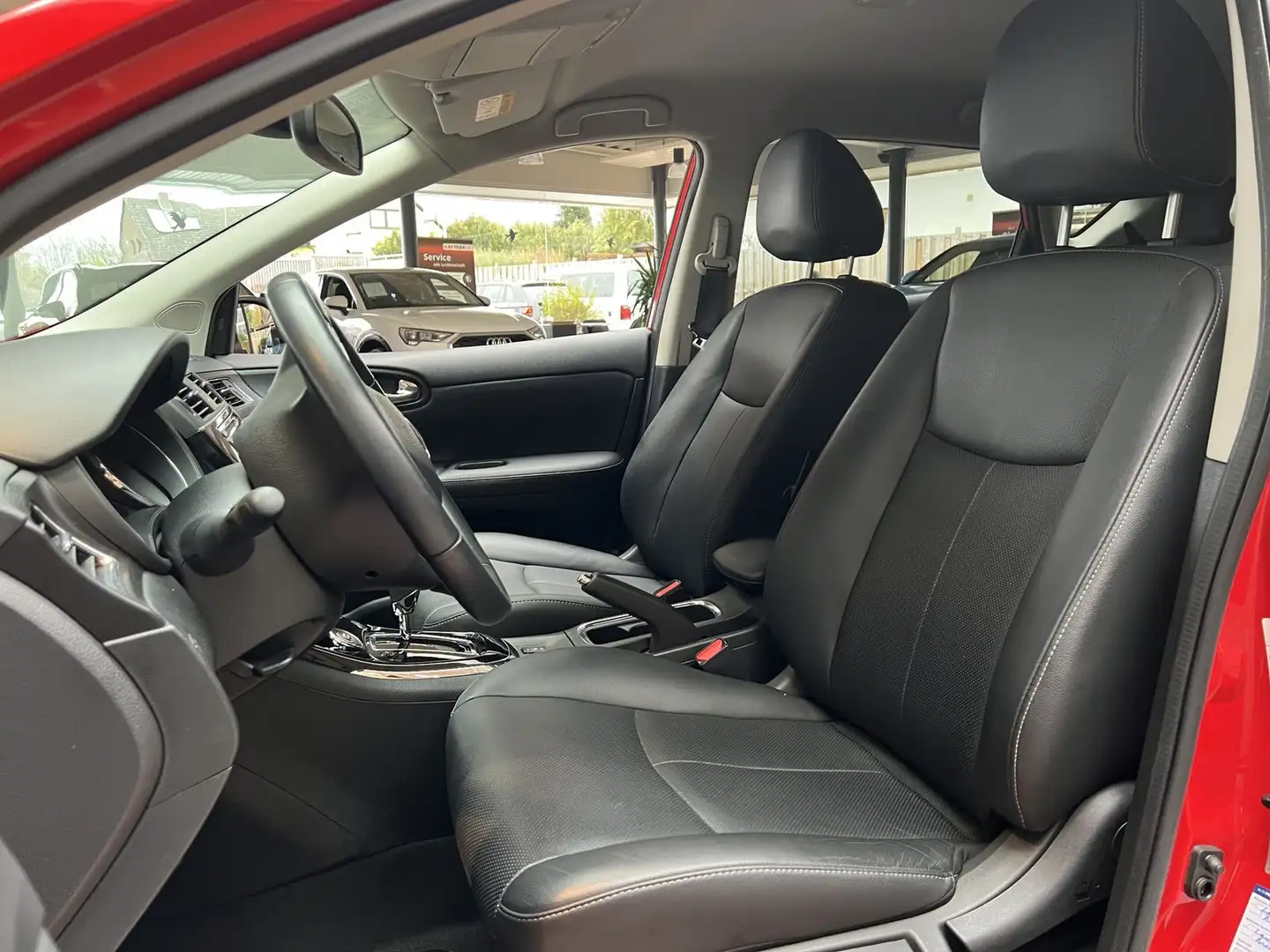 Nissan Pulsar 1.2 Tekna Aut. Leder Navi Kamera 1*Hand Червоний - 2